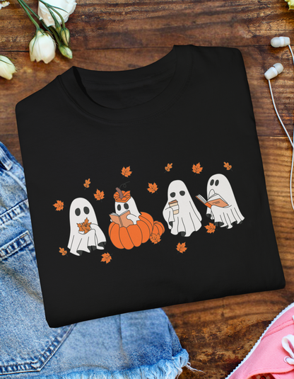 Halloween Spooky Book Lover T-Shirt – Comfort & Style for Spooky Season